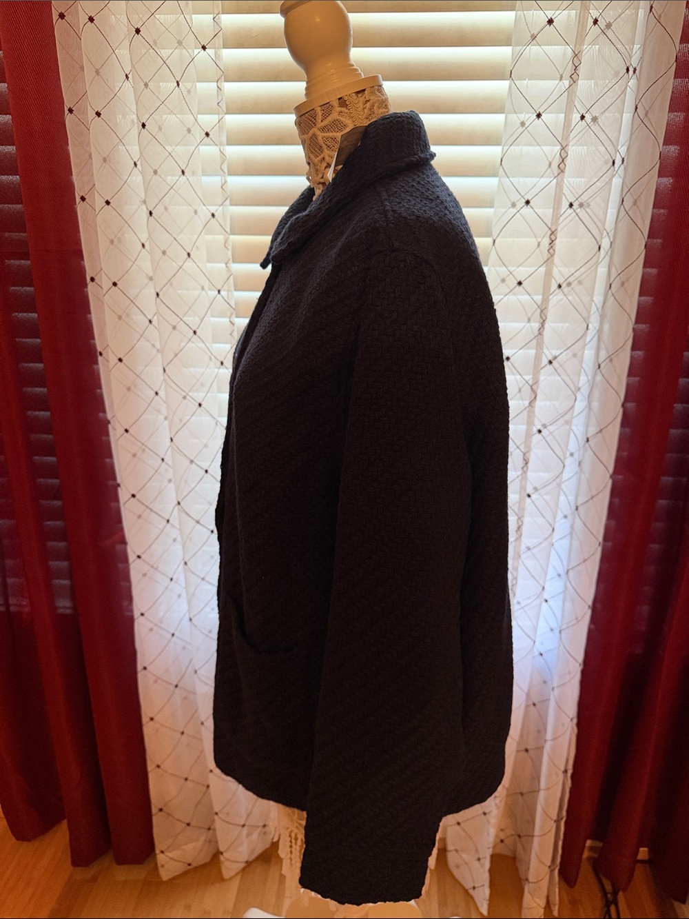Classic Women's Quilted Button-Front Jacket - Black - Picture 2 of 8